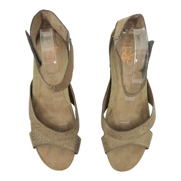 OTBT Hobart Platform Wedge Sandals Womens 10M Ankle Strap Embossed Leather - Picture 11 of 15